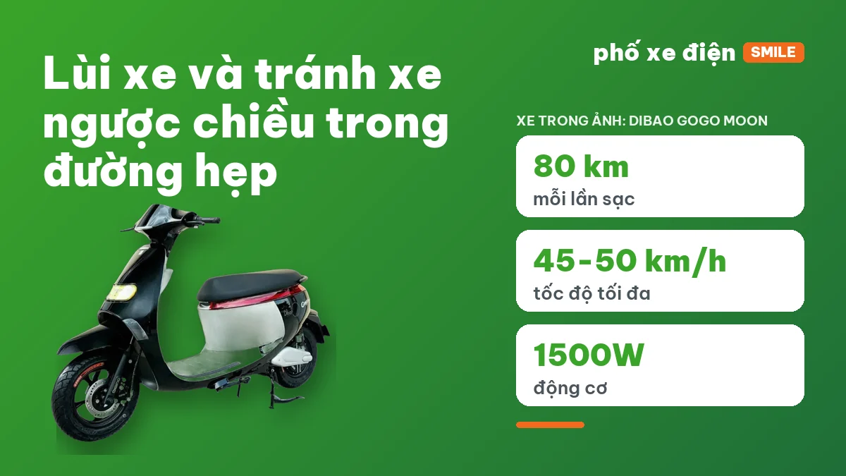 Hai xe máy điện gặp nhau trong hẻm hẹp